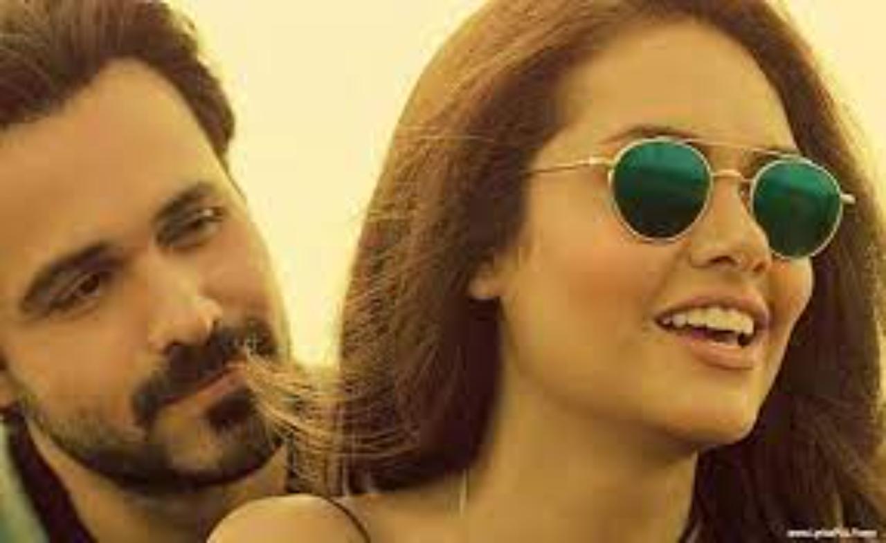 Embracing life`s journey, Armaan Malik`s soulful song `Main Rahoon Ya Na Rahoon` beautifully portrays the tension between one-sided love and friendship&nbsp;